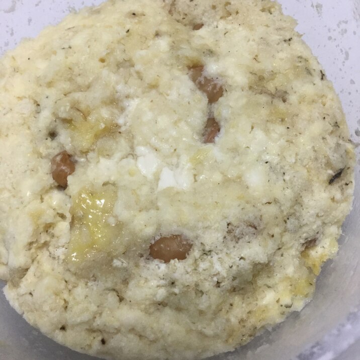 バナナと納豆の豆腐蒸しパン